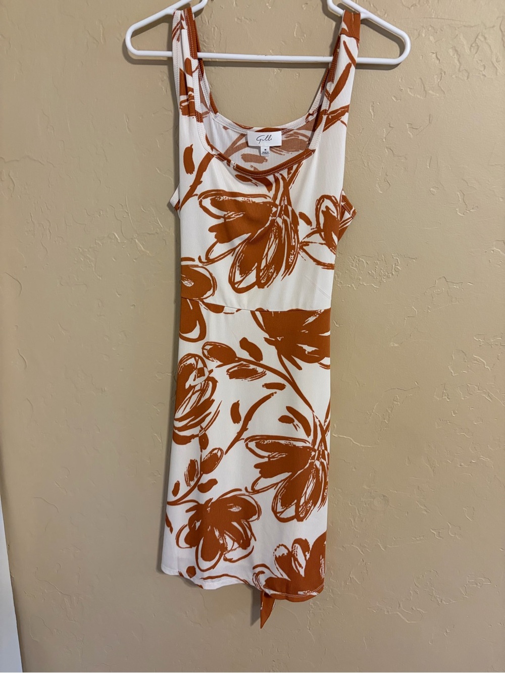 Gilli Cut Out Floral Dress in a terracotta / rust and cream medium new tie back